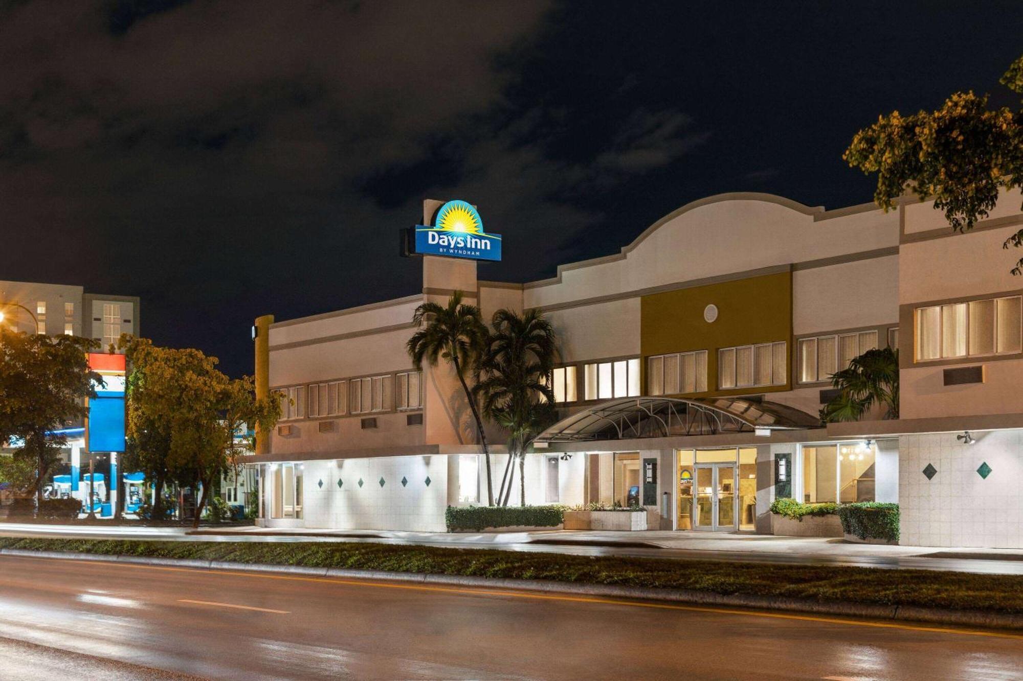 Days Inn By Wyndham Miami Airport North Miami Springs Εξωτερικό φωτογραφία