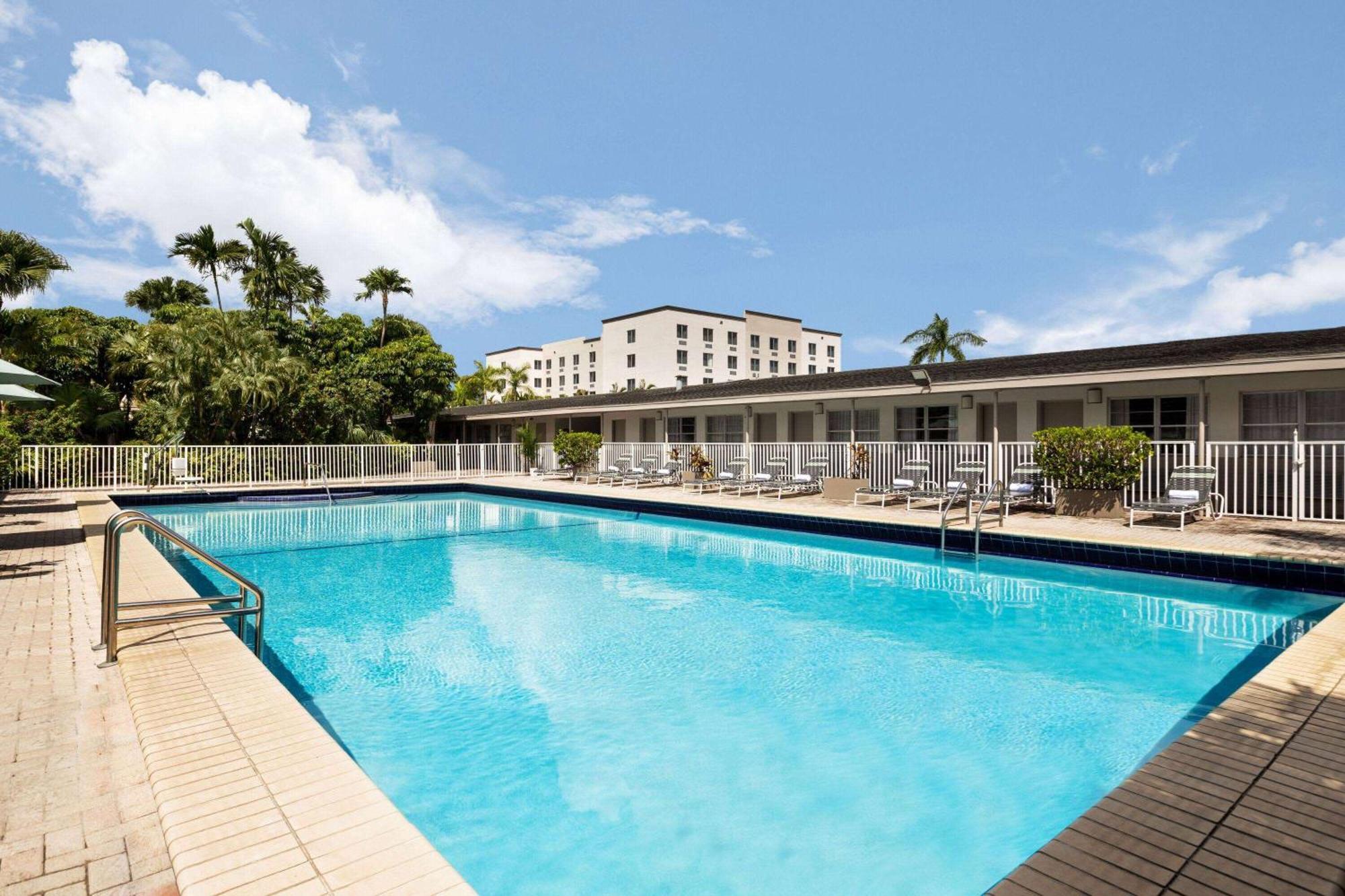 Days Inn By Wyndham Miami Airport North Miami Springs Εξωτερικό φωτογραφία